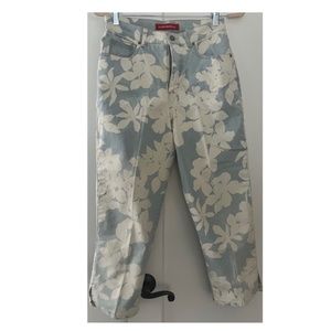 GLORIA VANDERBILT FLORAL DENIM CAPRIS VINTAGE. EXCELLENT